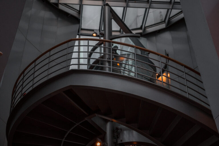 spiral-staircase-with-metallic-railing